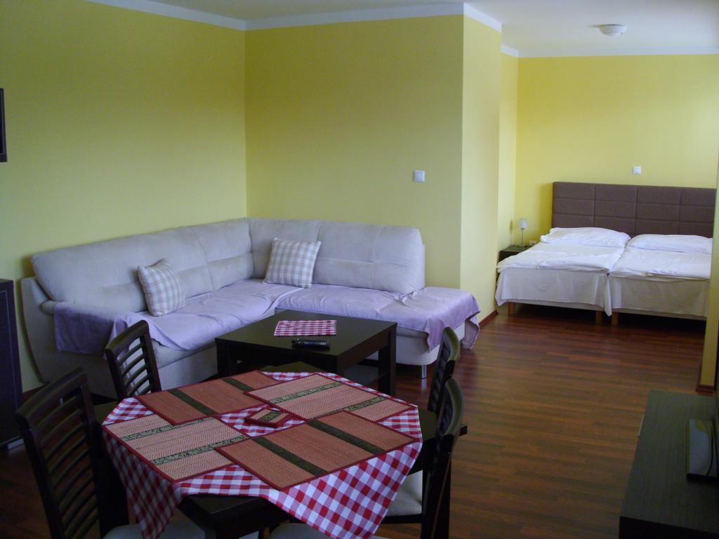 Guest House Mladost 普雷绍夫 外观 照片